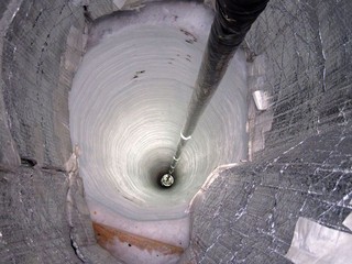 Vŕtali do hĺbky 12 kilometrov a našli šokujúcu vec!