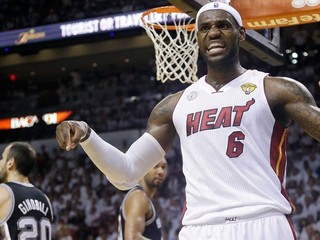 NBA: LeBron priviedol Miami k obhajobe titulu