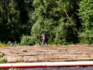 Na 23 kilometrovom úseku tiekla v Hrone čierna voda, uhynuli kapry, šťuky aj kráľovné riek - hlavátky