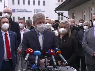 Lengvarský presadil v prvom čítaní reformu nemocníc, svoje plány vysvetlil na Orave a v Liptove