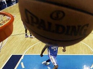 Cleveland suverénne do finále Východnej konferencie