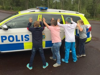 Polícia zatkla osemročných chlapcov