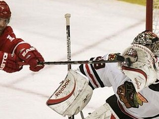 Úvod finále Západu pre Detroit