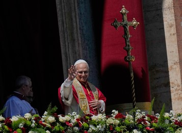 Pápež Lev XIV. vo veľkonočnom požehnaní vyzval na mier a ukončenie konfliktov