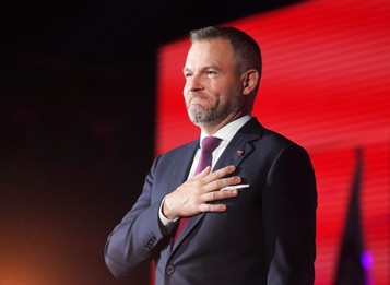 Prezident pripustil, že návrh k ÚOO po preštudovaní vráti parlamentu