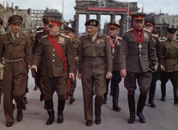 Polák nebo Rus? Kdo byl Konstantin Konstantinovič Rokossovskij?