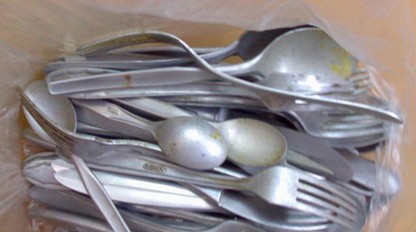 Čo spôsobuje kovovú chuť v ústach? Toto je 12 najčastejších dôvodov