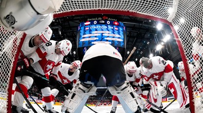 Švajčiari vyprášili Rakúšanov, vyhrali 9:0