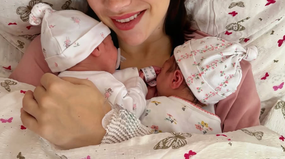 Dvojnásobná radosť! Sympatická speváčka porodila dvojičky, dala im krásne mená!