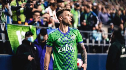 Seattle ukončil osemzápasovú sériu prehier, striedajúci RUSNÁK asistoval