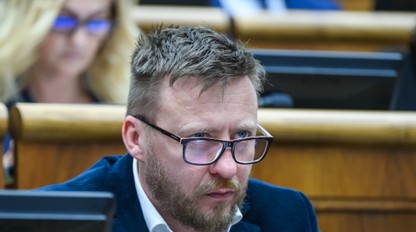 Polícia obvinila splnomocnenca vlády Petra Kotlára. Ide o šírenie poplašnej správy