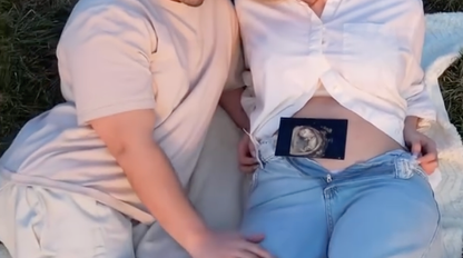 Slovenskí influenceri oznámili tehotenstvo videom, ktoré valcuje internet!