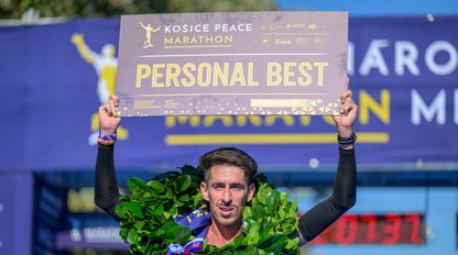 Juhoafričan LIPSCHITZ víťazom košického maratónu, majsterkou polmaratónu PÁLENÍKOVÁ