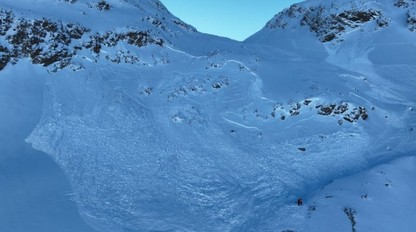 Slovákov vo Švajčiarsku ZASYPALA lavína, jeden neprežil