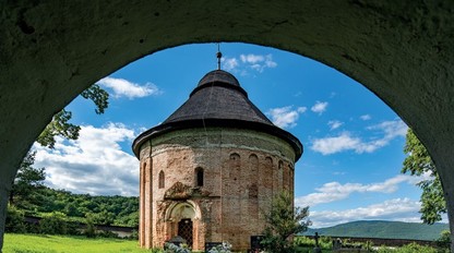 V malej obci na Gemeri stojí stredoveký poklad. Mnohí Slováci o ňom dodnes netušia.