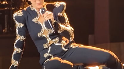 Chvíle strachu o svetovú divu: Náhly PÁD Céline Dion priamo na javisku!