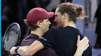 Zverev sa v semifinále stretne so Sinnerom