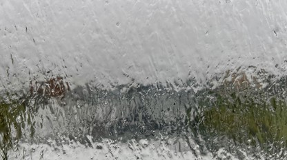 Zamrznutá Bratislava, množstvo nehôd, čisté klzisko