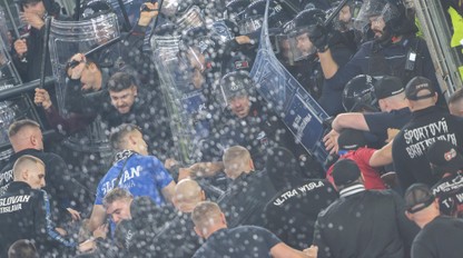 Pokuta a ZÁKAZ. Slovan spoznal trest za výtržnosti v Ríme