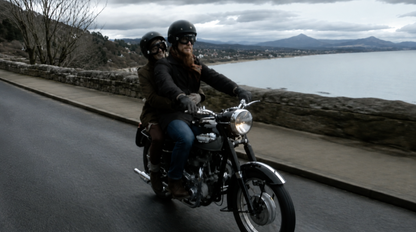 Pri nehode motocykla zahynul len 56-ročný hviezdny spevák, za duet s českou speváčkou získali Oscara!