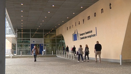 Belgická polícia prehľadala priestory Európskej komisie pre vyšetrovanie predaja budov