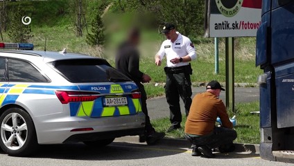 Opitý kamionista sa usmieval aj v putách. Nafúkal takmer 2,5 promile