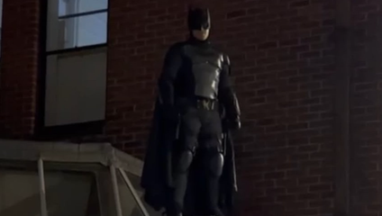 Batman zasiahol priamo v uliciach. V kostýme prenasledoval zlodeja kabelky