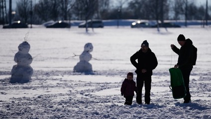 Začína sa meteorologická zima. Slovensko čakajú hmly a slabšie sneženie