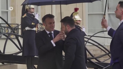 1479. deň na Ukrajine: Ukrajinský prezident Zelenský sa stretol s Macronom