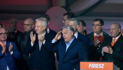 Orbán po voľbách ponúkol post šéfa Fideszu a vzdáva sa poslanecnkého madnátu