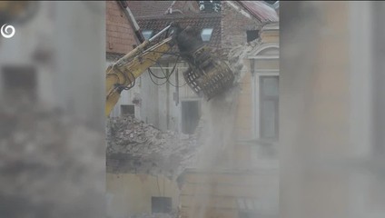Spor o zbúranú budovu v Trenčíne sa vyostruje. Majiteľ tvrdí, že zákon neporušil