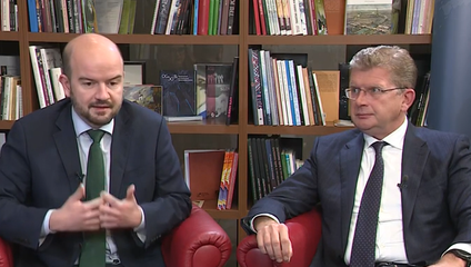 Vláda nerieši vlaky, ale "reformu" ochrany oznamovateľov, kritizuje Dubéci