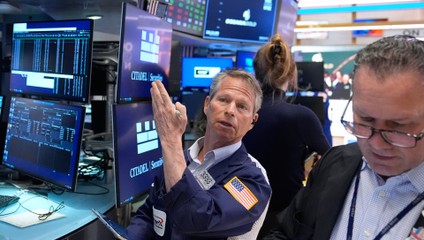 Ropa prudko zlacnela a burzy rastú: Nádej na mier medzi USA a Iránom prebudila trhy