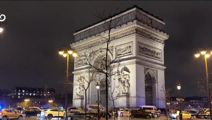 Dráma pri Víťaznom oblúku: Polícia zastrelila útočníka s nožom