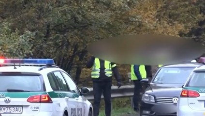Kukláči s policajným psom zastavili auto pri Prešove: Dvojica skončila v putách
