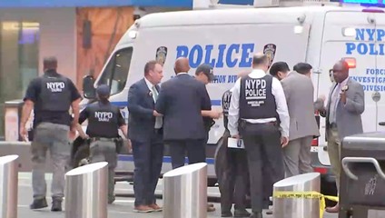 Útok nožom na Times Square: Žena bodla dvoch ľudí, jednu obeť zabila