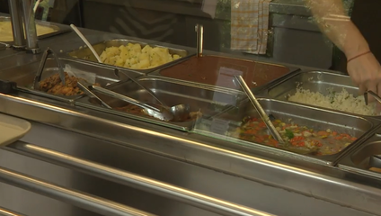 Stravné lístky už nestačia: Obedy na Slovensku zdraželi, najviac v Prešovskom kraji