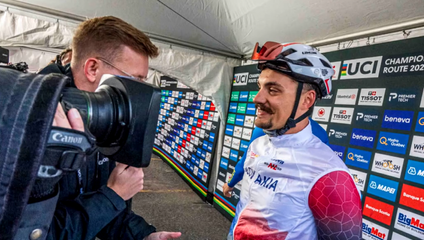 Do Montrealu prišiel ako masér, nakoniec štartoval na bicykli. Kováčik sa stal hitom internetu
