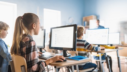 Dieťa online nie je automaticky v bezpečí. Psychologička vysvetľuje, na čo si dať pozor