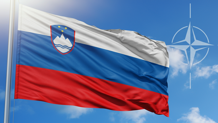 Slovinsko na odchode z NATO? Predseda parlamentu sľúbil referendum