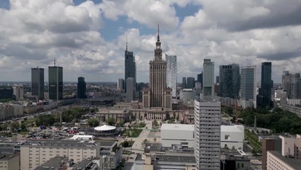 Pochybné miliardy v Poľsku: Audity odhalili rozsiahle nezrovnalosti z éry predchádzajúcej vlády