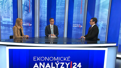 Nedostatok leteckého paliva hrozí aj v Európe: Ceny leteniek rastú, dovolenkári menia plány