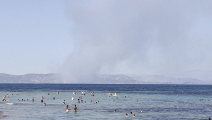 Požiare na gréckom ostrove Salamina si vyžiadali dve obete