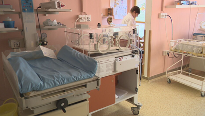 Nečakaný pôrod na čerpacej stanici: Záchranárka navigovala rodičov po telefóne