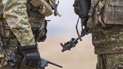 Slovensko zvažuje zavedenie stavu ohrozenia. Armáda by mohla zasiahnuť aj v čase mieru