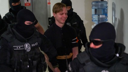 Samuel sa počas čítania obžaloby usmieval. Pred súdom vyhlásil, že je nevinný