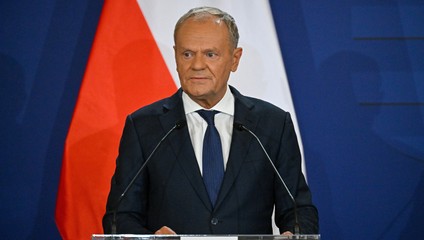 V Poľsku obvinili 66-ročného muža. Plánoval útok na premiéra Tuska a zvrhnutie vlády