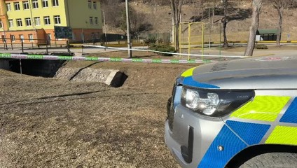 Synovec bodol strýka do hrude. Po útoku ušiel do potravín