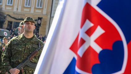 Vláda rozhodla: Slovensko vyšle vojakov na východné krídlo NATO