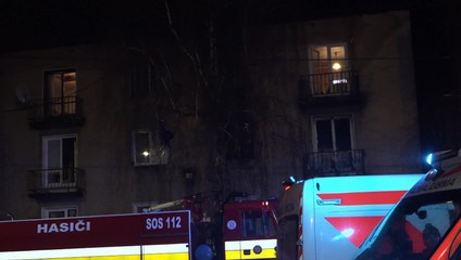 Hasiči zasahovali pri požiari trafostanice v Karlovej Vsi